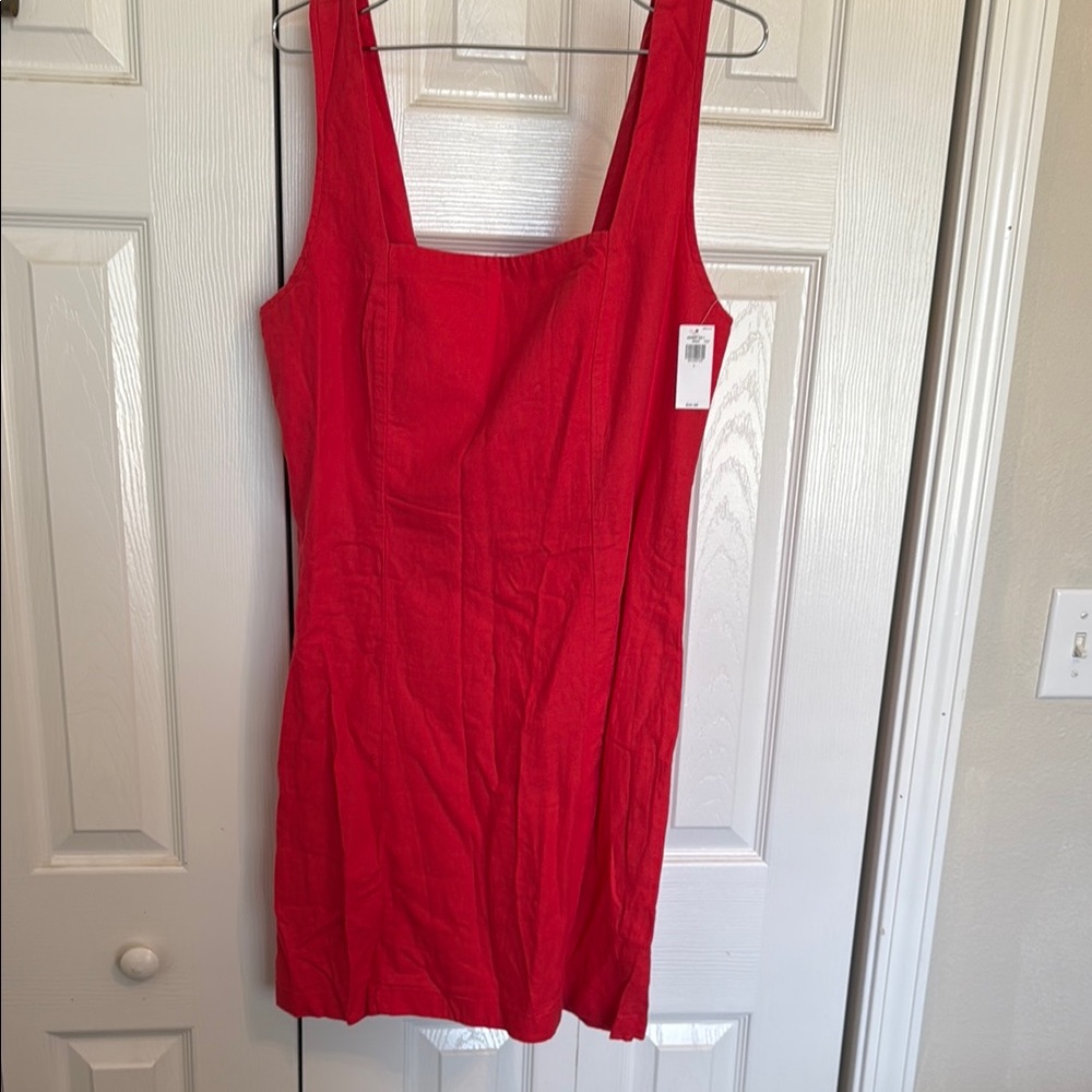 Red Sleeveless Dress